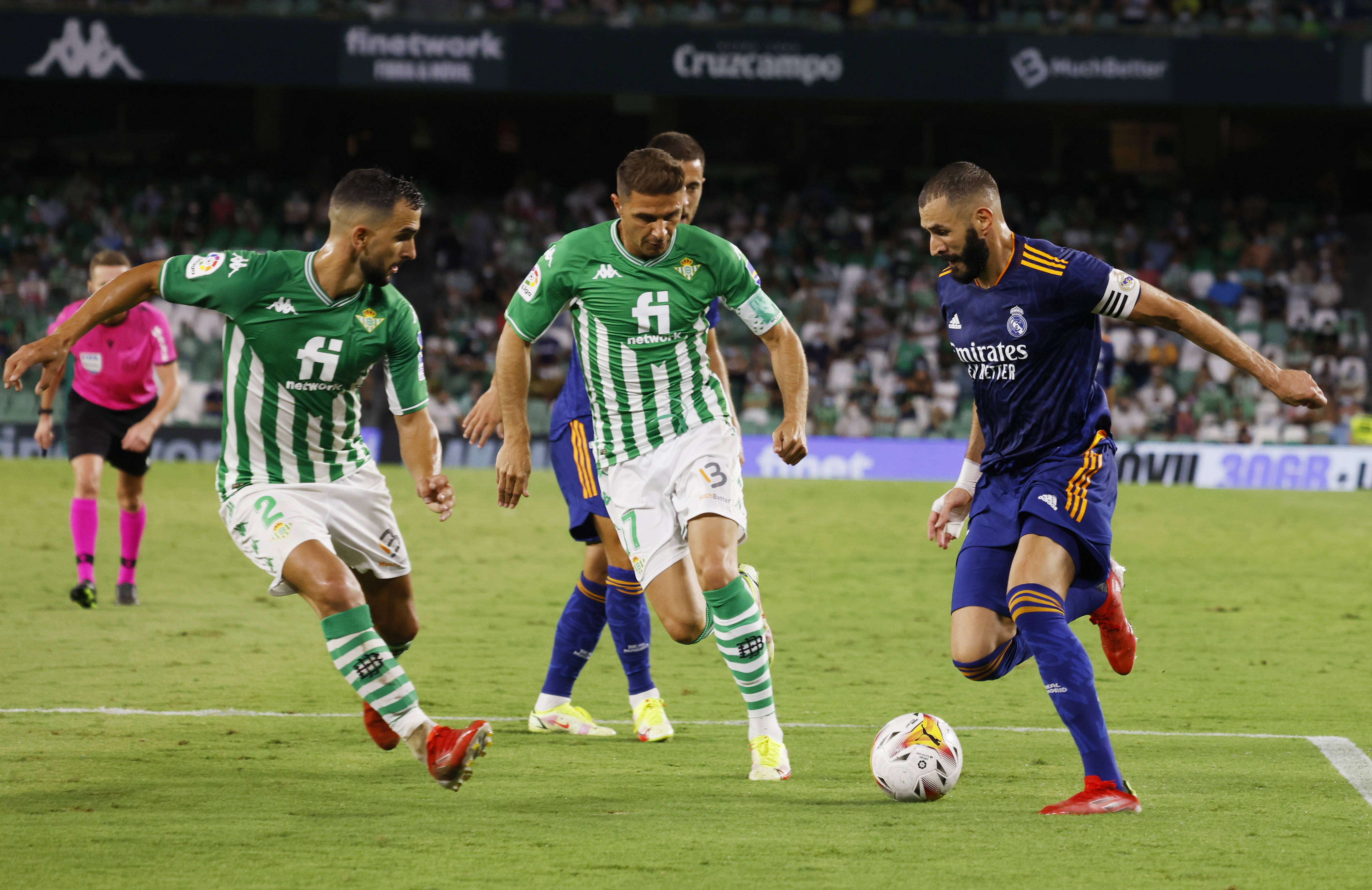 包含西甲倒计时，比利亚雷亚尔今夜伤情更新，细节引发关注，球迷炸锅，资深球员宣示担当的词条