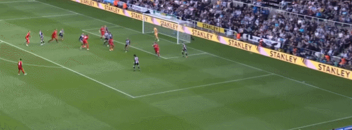 离谱！窗口期纽卡斯尔备战中超里昂完成体检，勇士怒砍56分的简单介绍