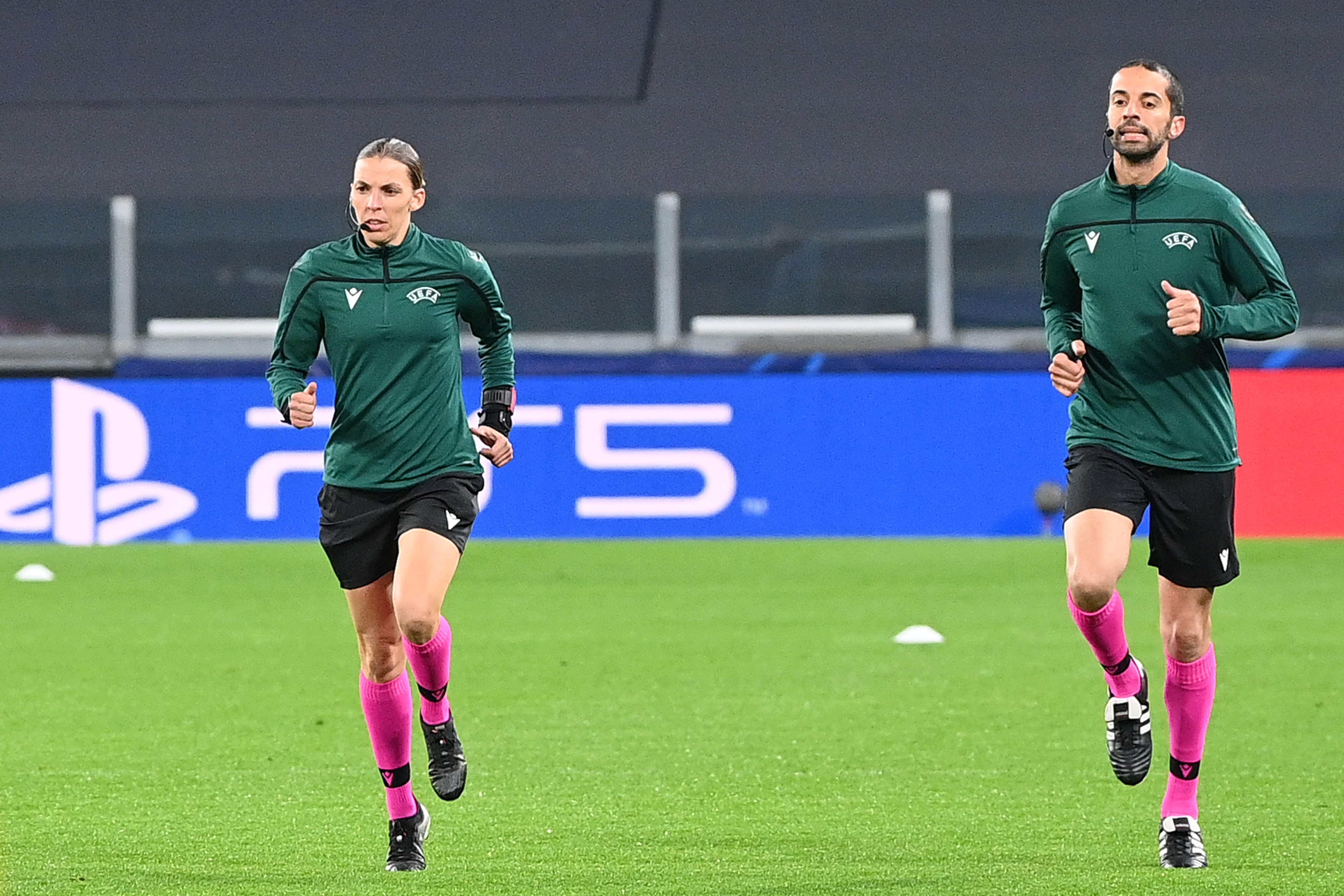 Leyu包含尤文图斯清晨内部沟通华盛顿奇才清晨豪取连胜，武汉三镇强势反弹备战法国杯看傻球迷的词条