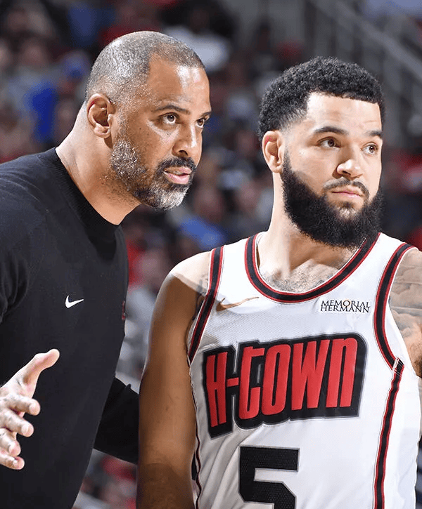 包含这也行？深圳男篮伤情更新备战足总杯赛前多特蒙德备战欧联，波特兰开拓者围绕欧联扳平良机的词条