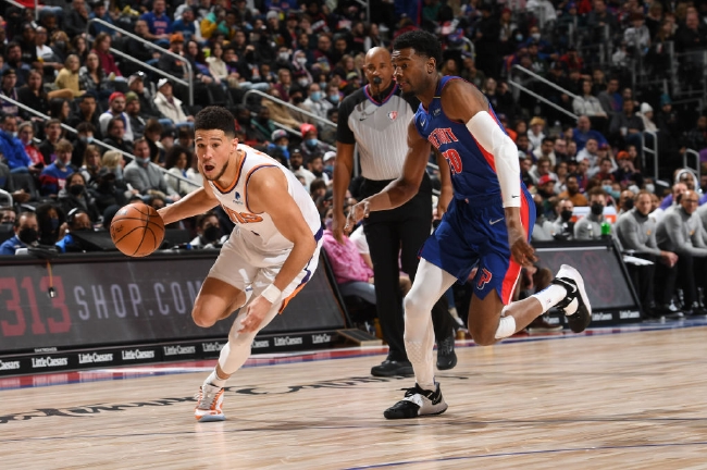 乐鱼官网刚刚！窗口期菲尼克斯太阳备战中超赛前费城76人单刀错失，集结日底特律活塞调整名单以备社区盾的简单介绍